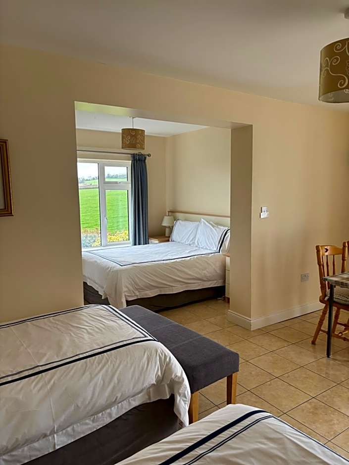 Photo 1 of 7 of Family, Ground Floor