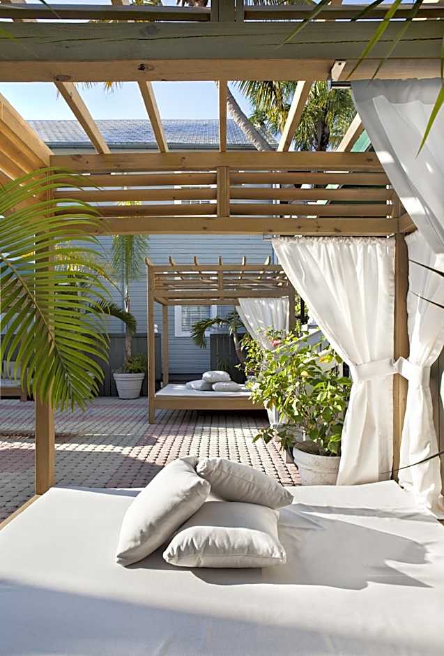 The Cabana Inn