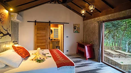 Bungalow - Water Front