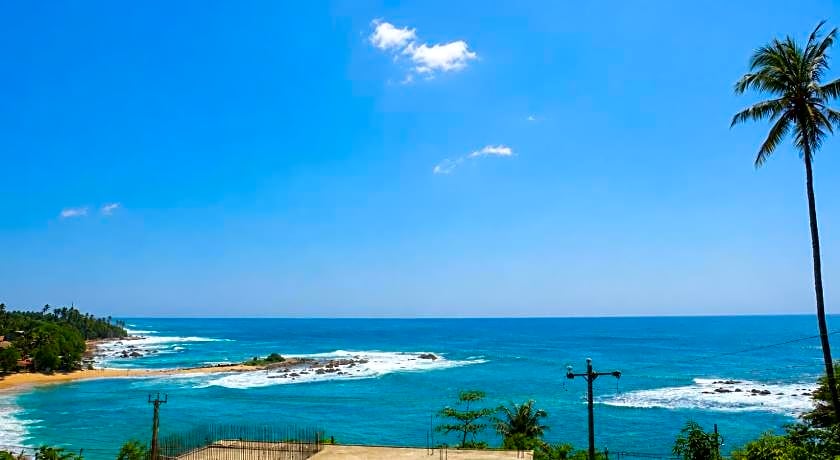 Queens Beach Hotel