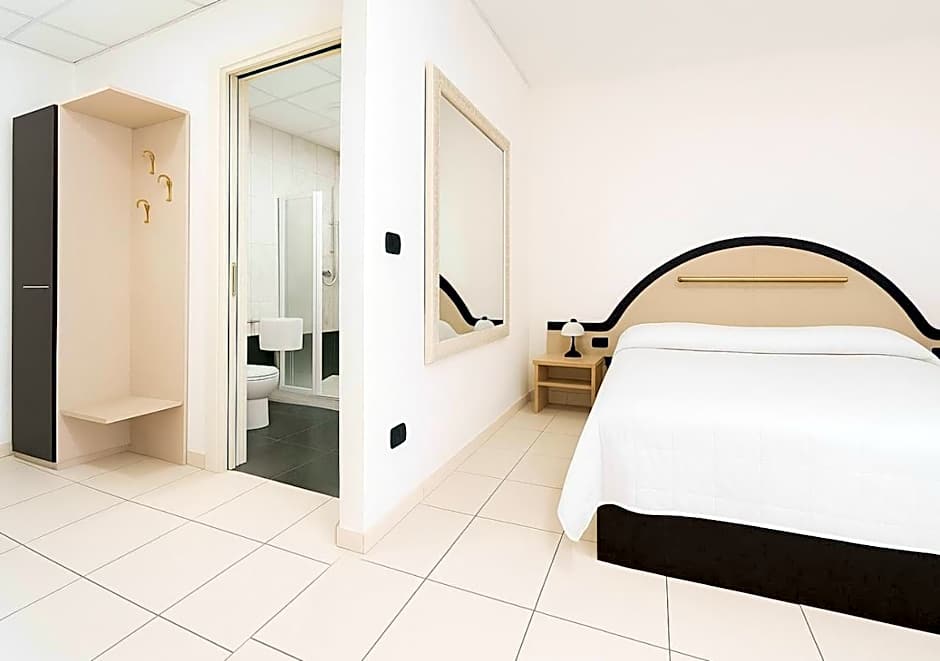 Sechi Hotel Milano with parking