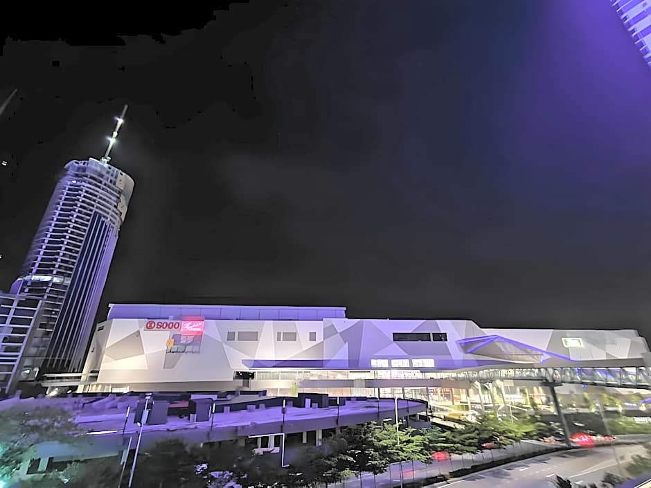 Roomspace Suites @ I-City Theme Park