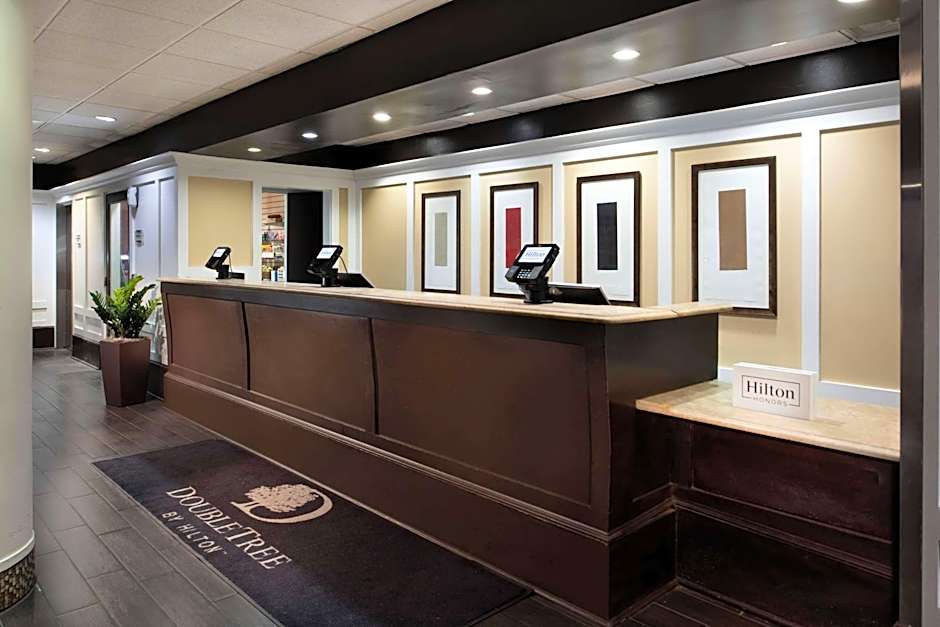 DoubleTree By Hilton Memphis Downtown