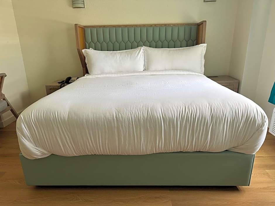 Athens Hotel & Suites