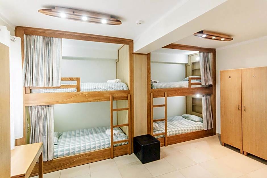 Peniche Surfcamp Hostel