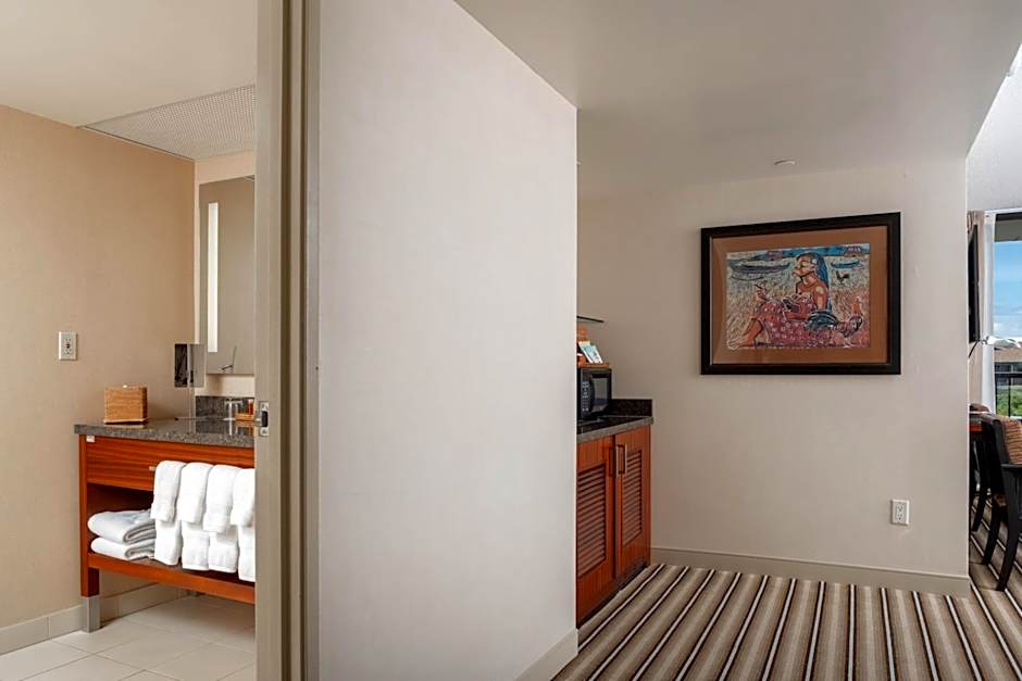 Maui Coast Hotel