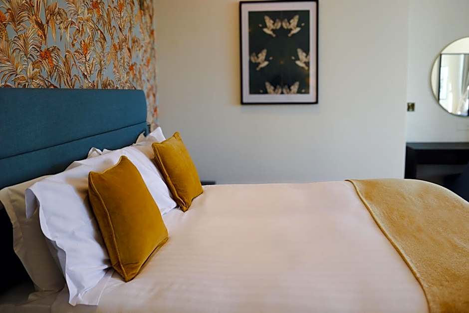 Orange Grove Hotel & Gardens