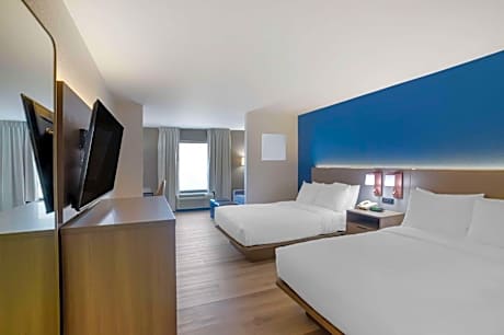 2 Double Beds, Suite, Nonsmoking