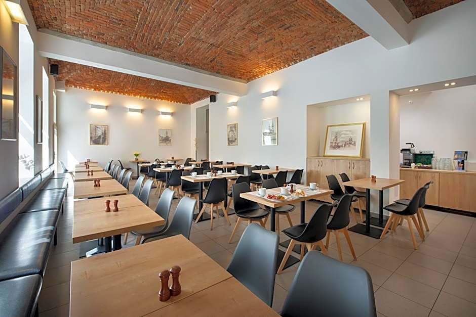 Prague Season Hotel