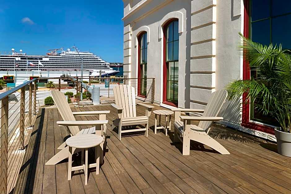 The Tremont House, Galveston, a Tribute Portfolio Hotel