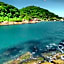 Gênesis Beach Hostel! Quartos compartilhados e privativos na Pinheira