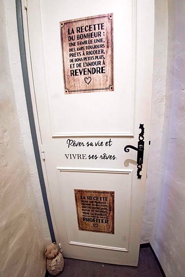 Gite Fa Mille maison bleu