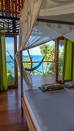 Araya Dive Resort Togean