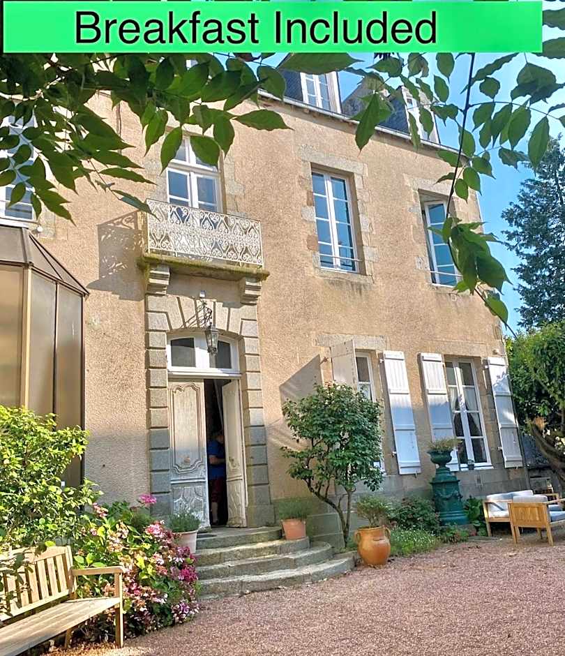 L'Hotel de Hercé Chambre d'Hote