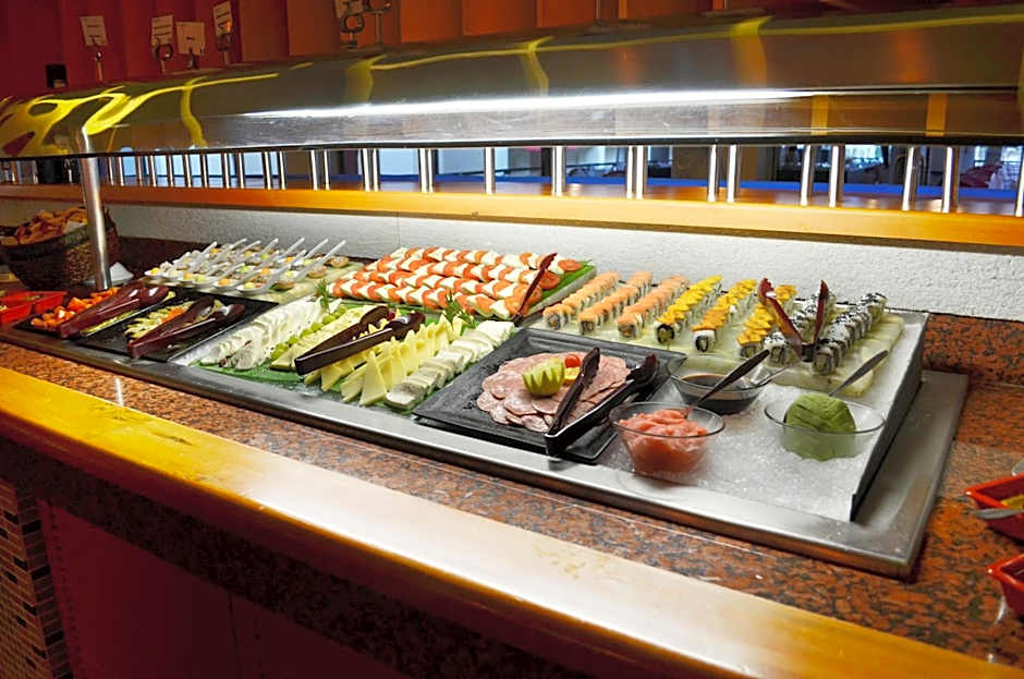 Grand Decameron Los Cabos, A Trademark All Inclusive Resort