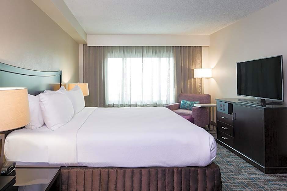 Crowne Plaza Memphis Downtown By IHG