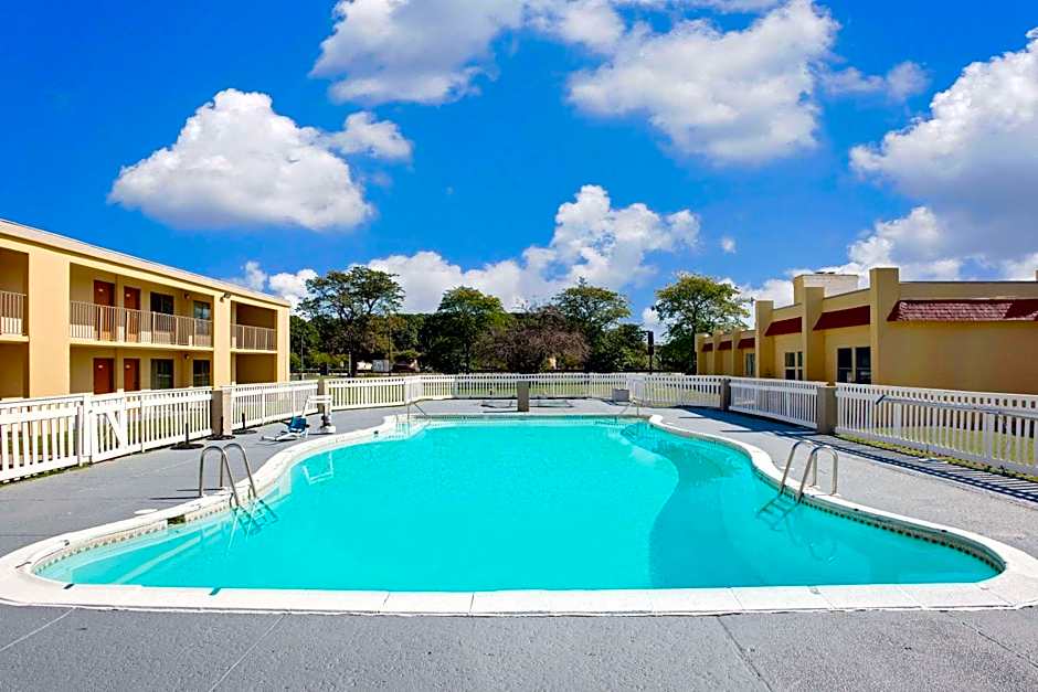 Days Inn by Wyndham Easton