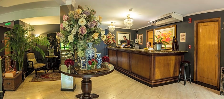 Las Ventanas Suites Hotel