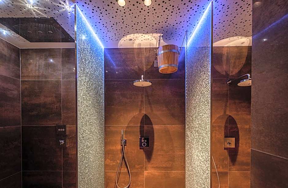 Skylodge Alpine Homes