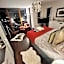 James Clow Bed & Breakfast & Apartments