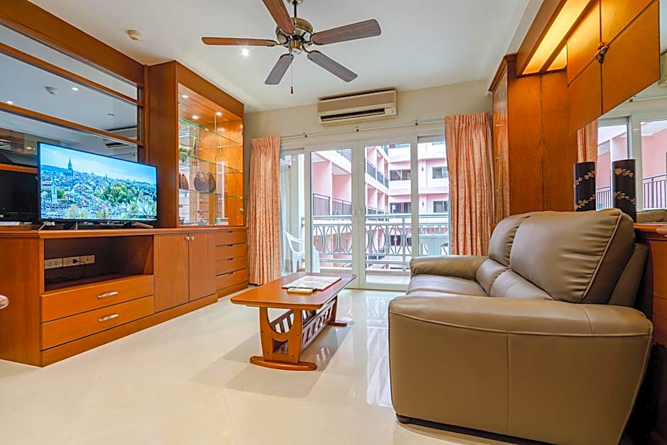 The Whitehouse Condotel