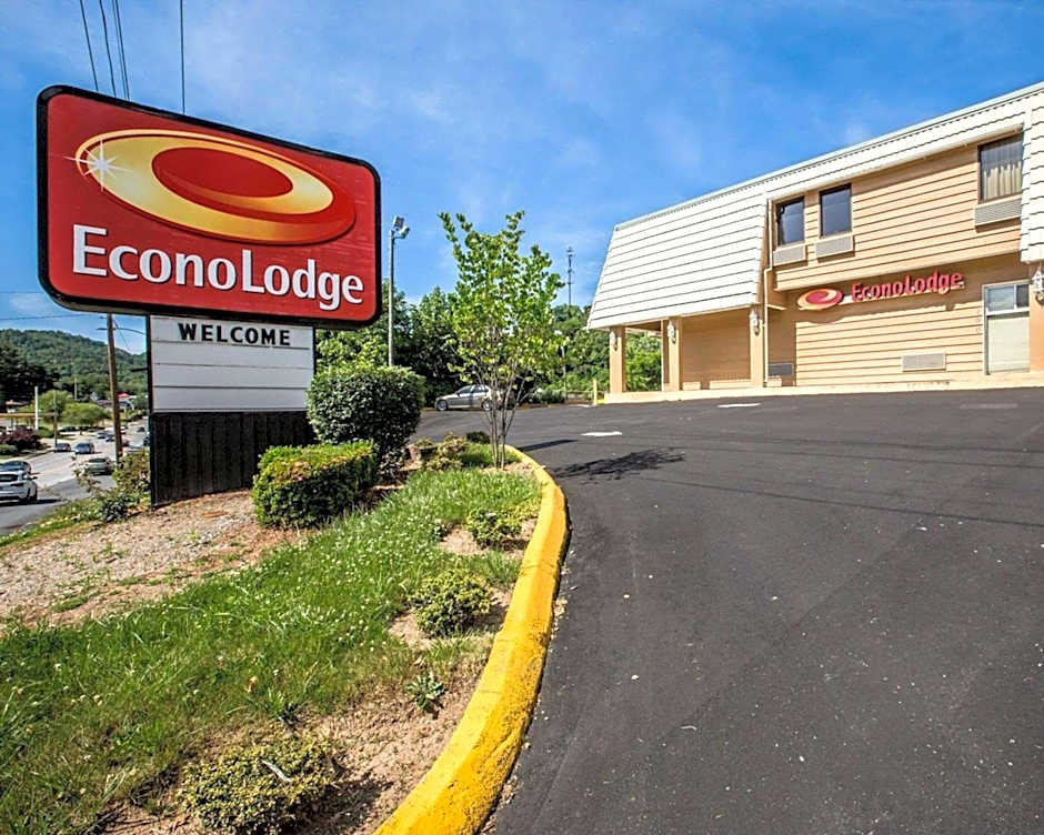 Econo Lodge Biltmore