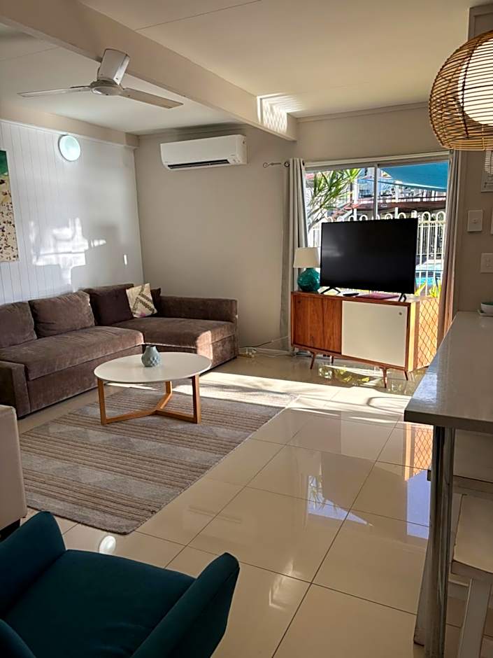Airlie Apartments