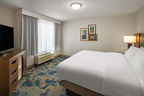 King Suite - Hearing Access/Non-Smoking