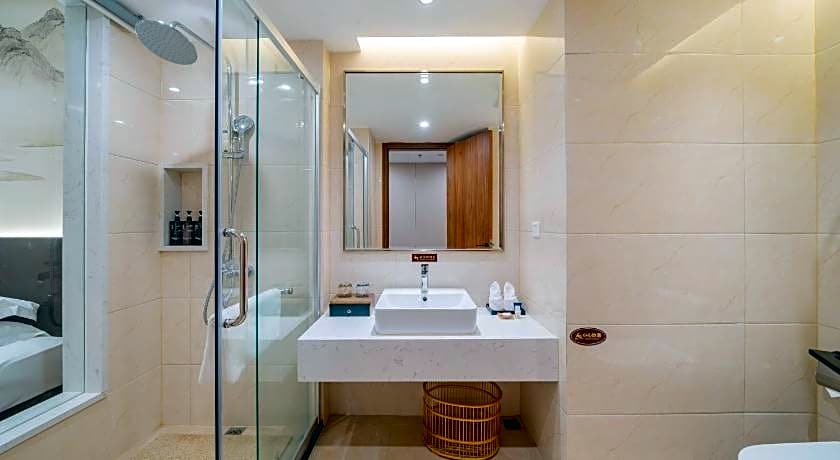 WHITE SWAN GUEST HOUSE