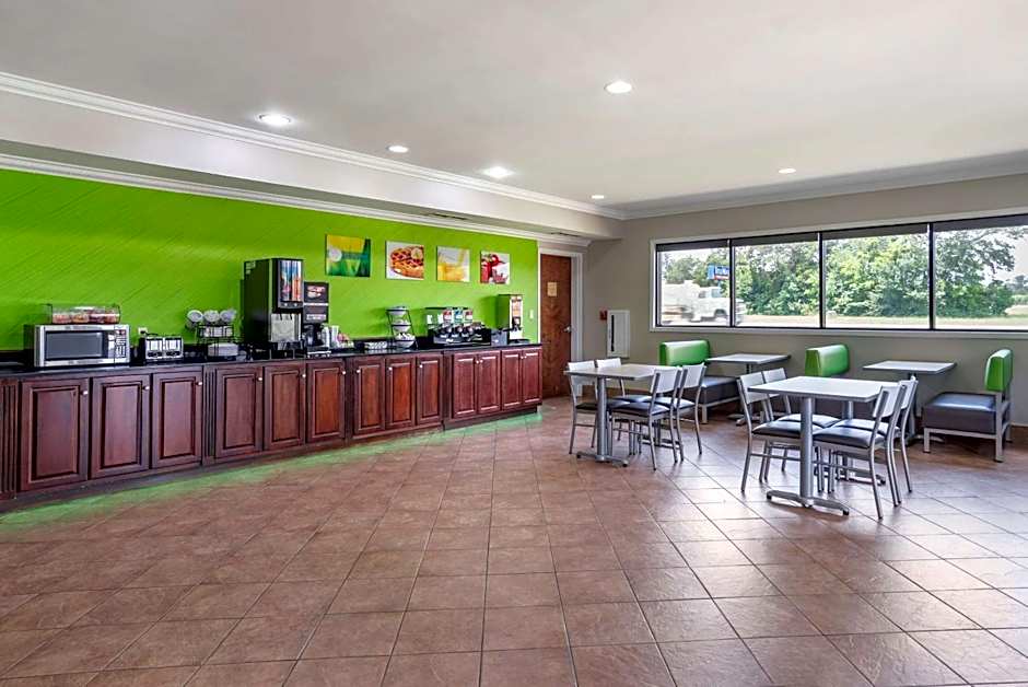 Quality Inn & Suites Demopolis