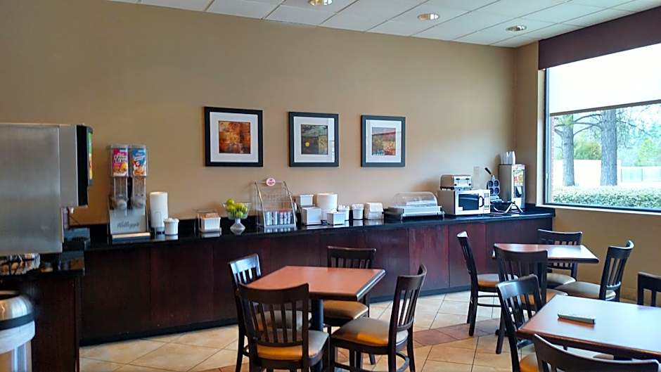 Super 8 by Wyndham Atoka