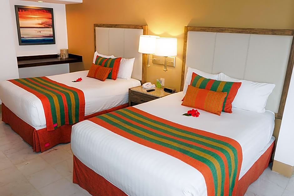 Tesoro Ixtapa Beach Resort