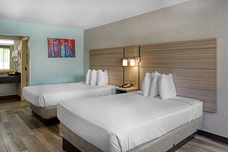 Double Room with Two Double Beds - Smoking