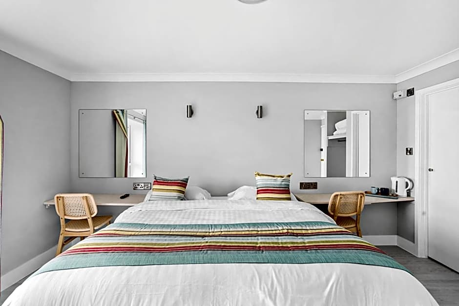 Waters Edge Hotel Torquay