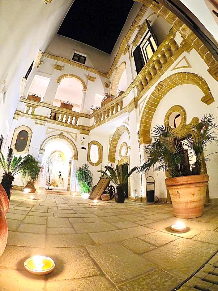 Al Pescatore Hotel & Restaurant