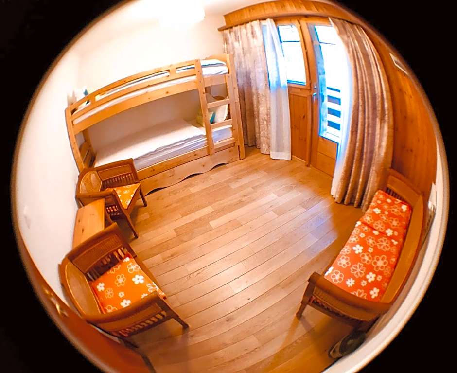 Qi-Lin Hotel Restaurant