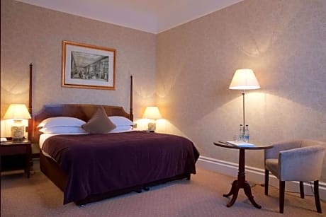 1 Double Bed Non-Smoking Executive Room