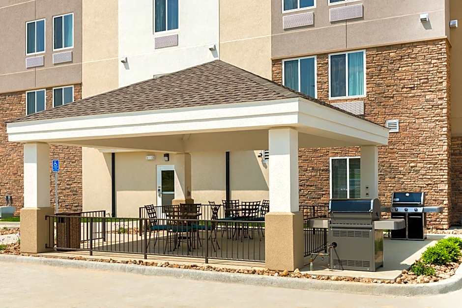 Candlewood Suites Columbia Hwy 63 & I-70 By IHG