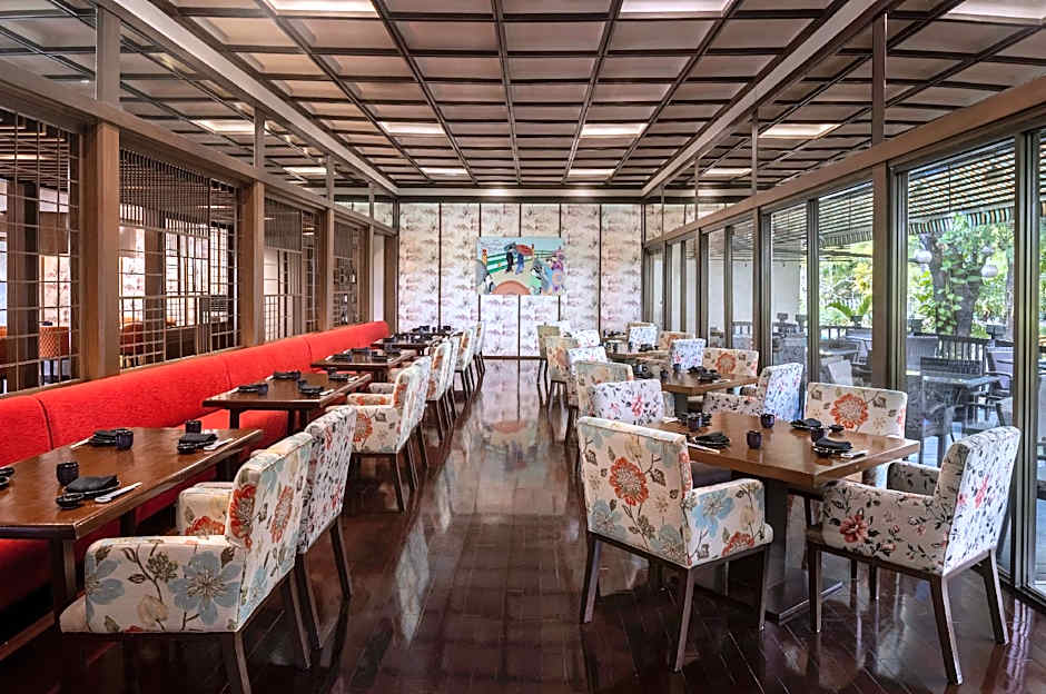 Dusit Thani Manila Hotel