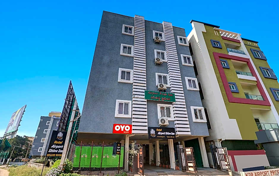 Hotel Airport Shine Inn by OYO – Hyderabad, IA