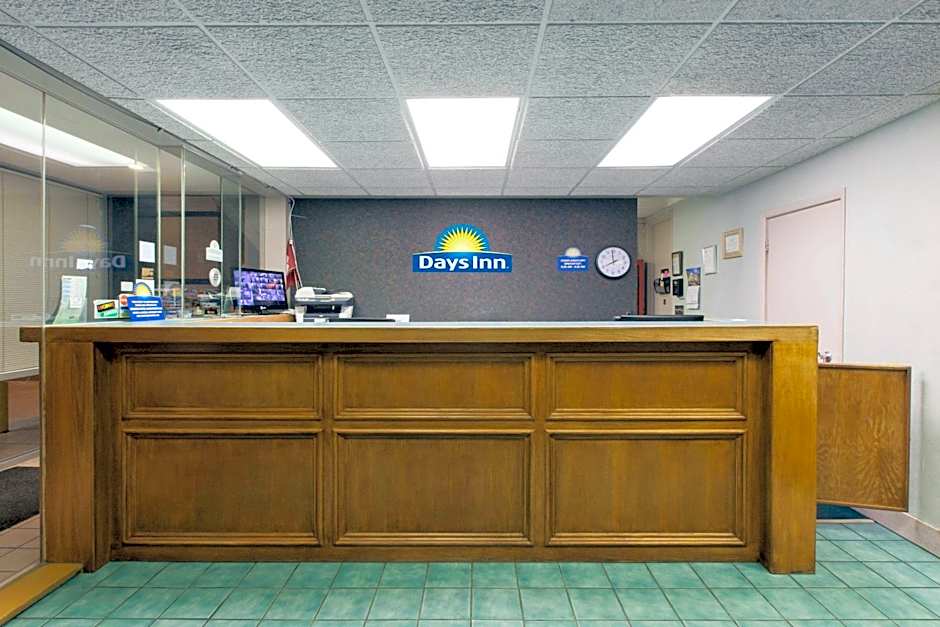 Days Inn by Wyndham Norman