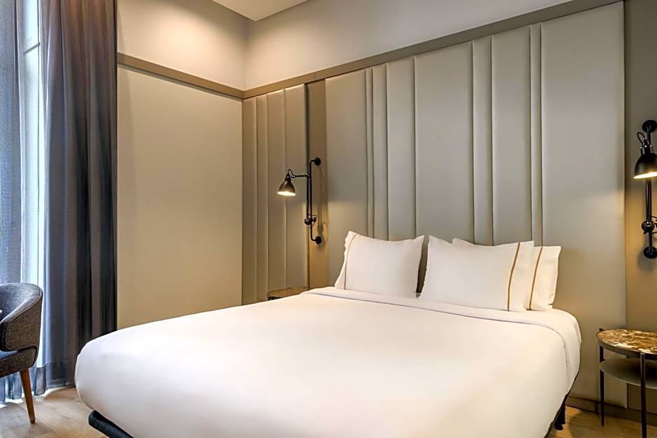 AC Hotel by Marriott Recoletos