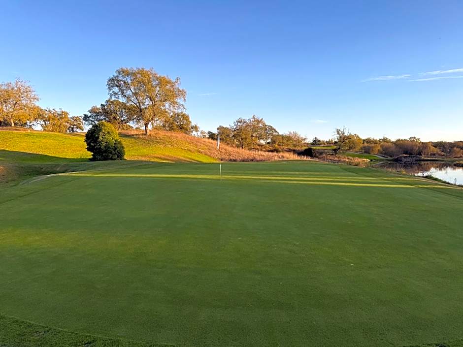 Hospedium Hotel Valles de Gredos Golf