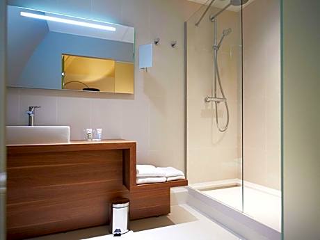 Classic Double Room with City View