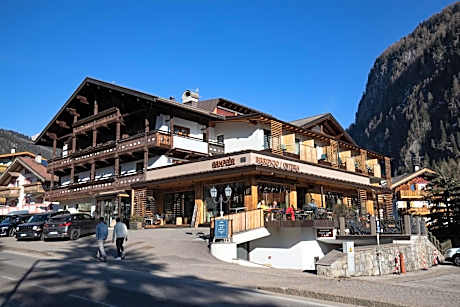 Hotel Alpi