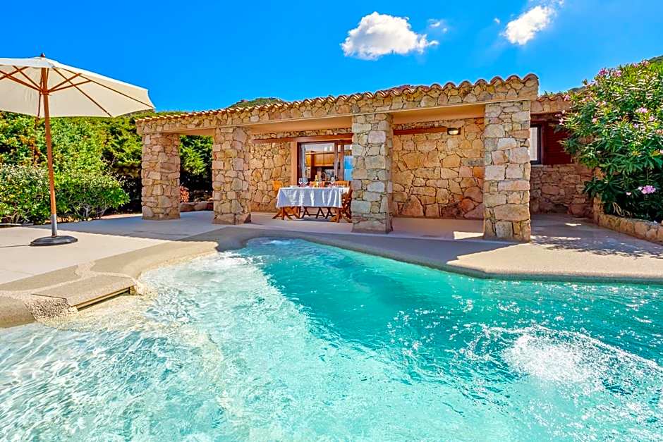 Costa Paradiso Resort