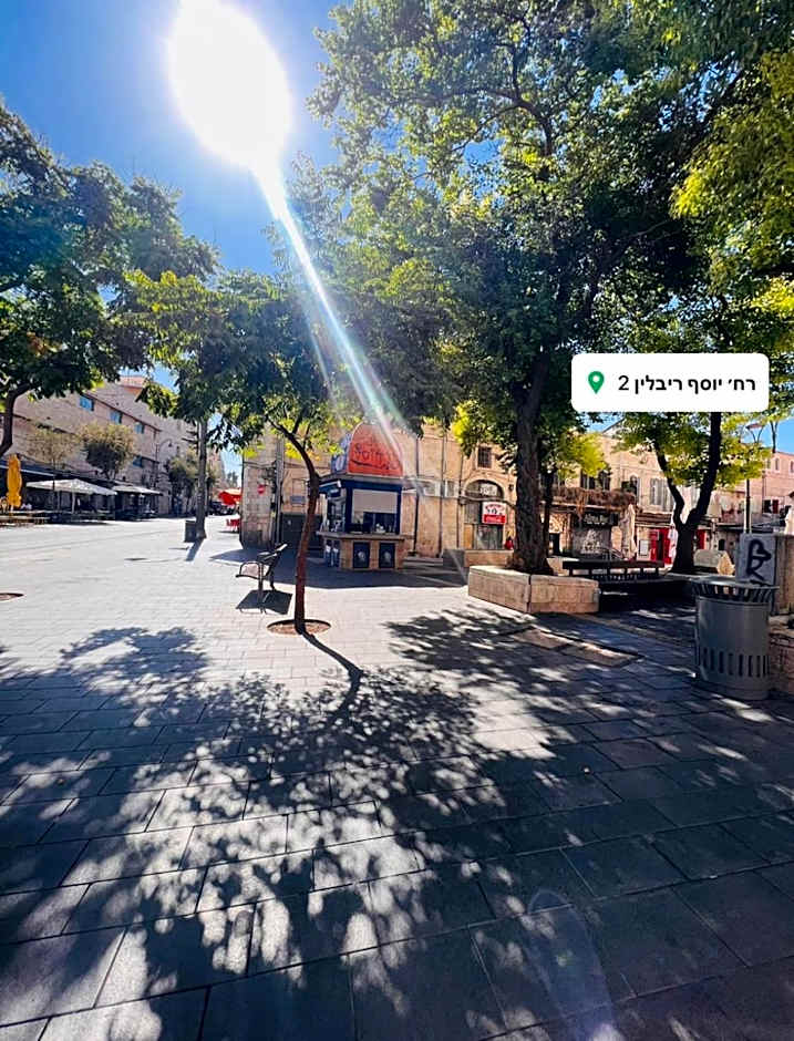 Jerusalem apartment center