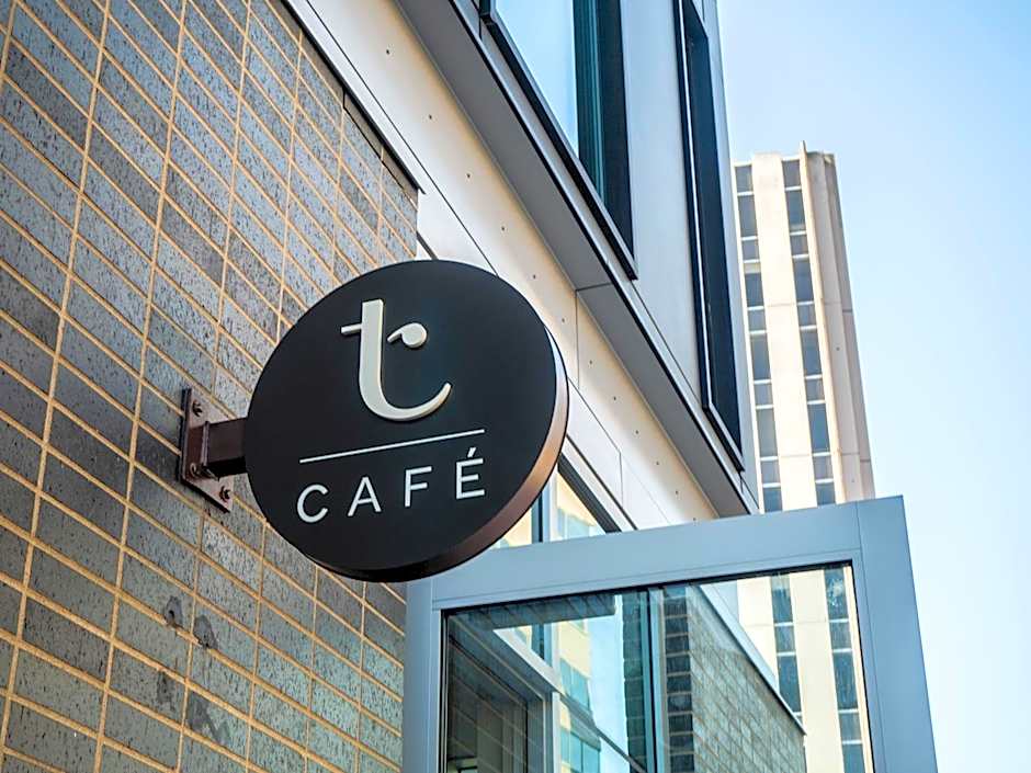 Alt Hotel St. John's