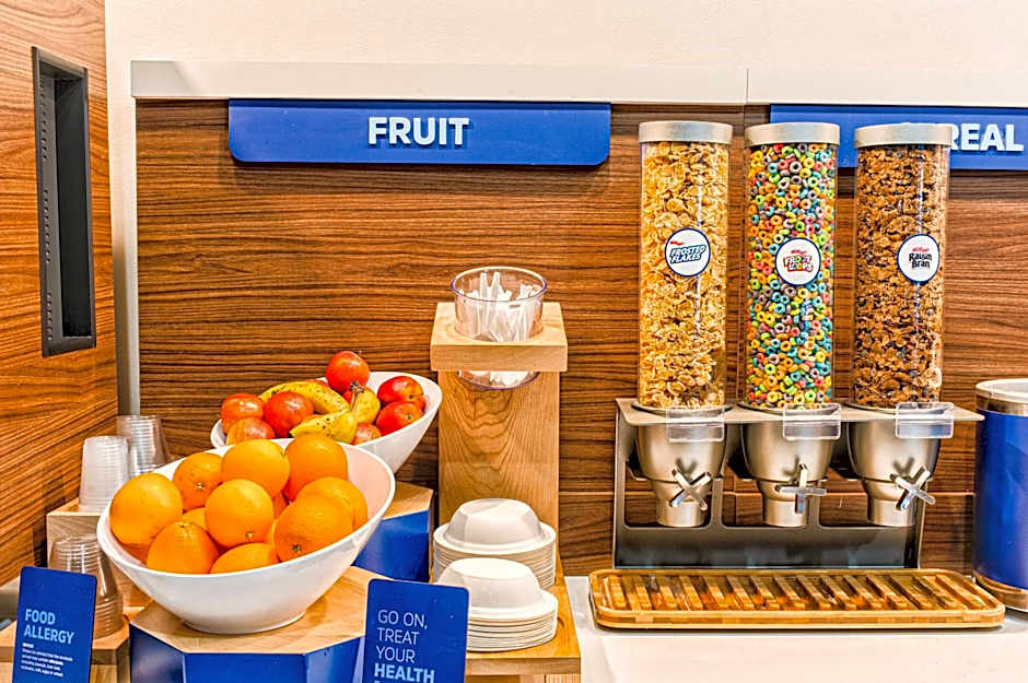 Holiday Inn Express Hotel & Suites Goshen By IHG