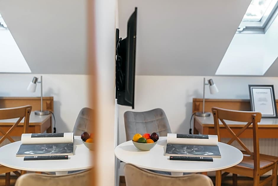 CATHEDRAL Old Town Suites